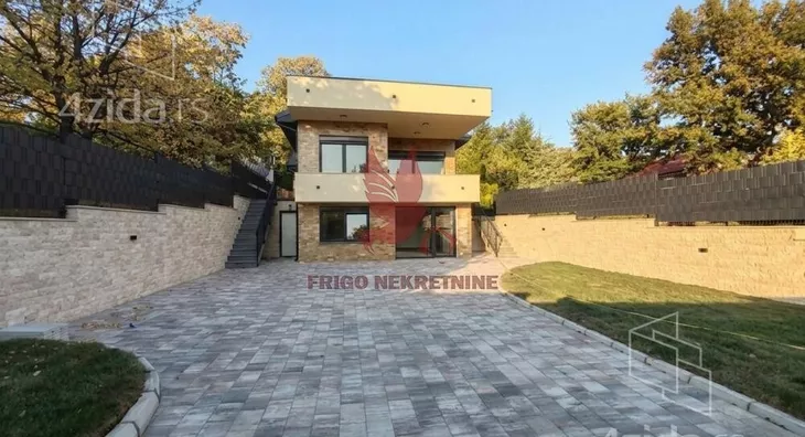 3-etažna kuća | 4zida