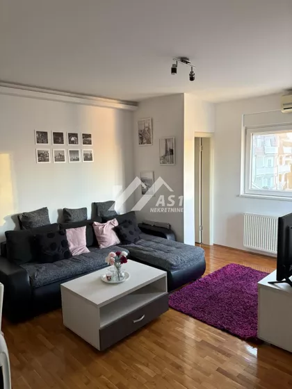 Romanijska | 4zida.rs