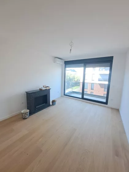 Pregrevica | 4zida.rs