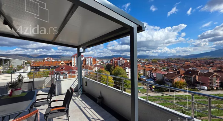 Troiposoban stan | 4zida