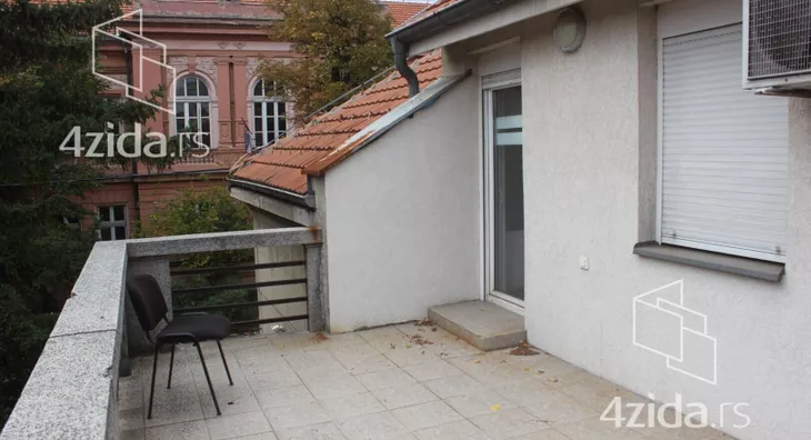 4-etažna kuća | 4zida