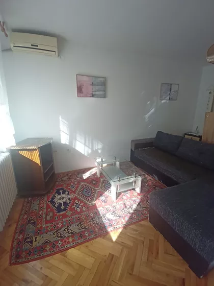 Partizanskih Baza | 4zida.rs