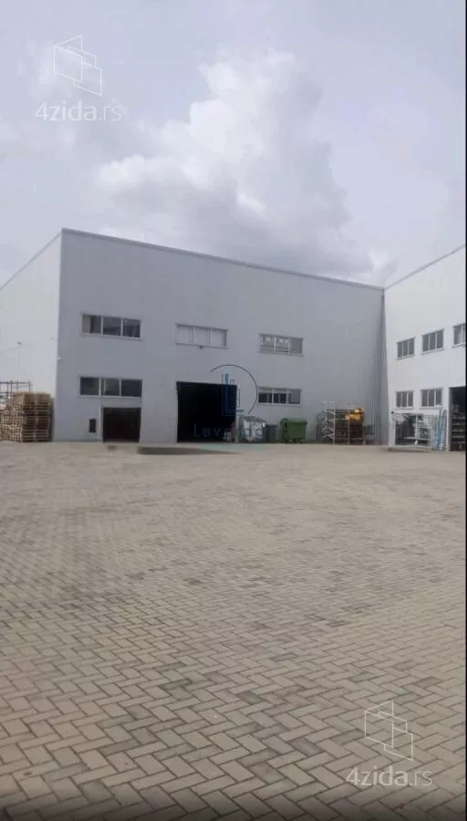 Poslovna zgrada | 4zida