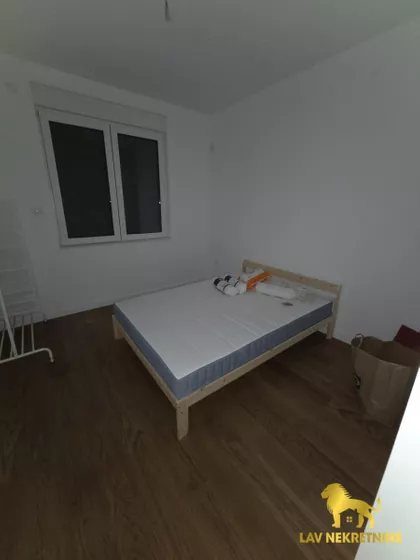 DOŽA ĐERĐA | 4zida.rs
