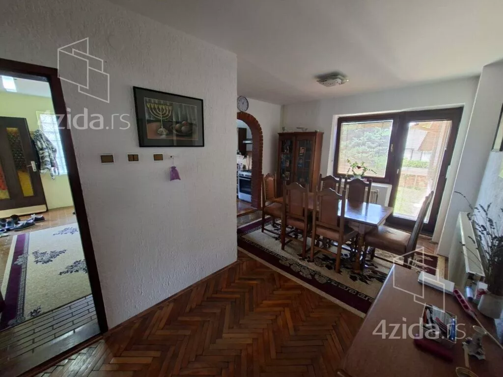 3-etažna kuća | 4zida