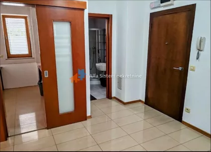 Autokomanda | 4zida.rs