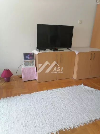 Janka Čmelika | 4zida.rs