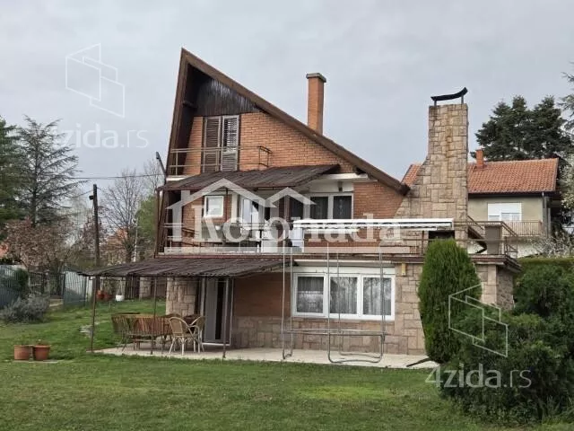 Kuća | 4zida