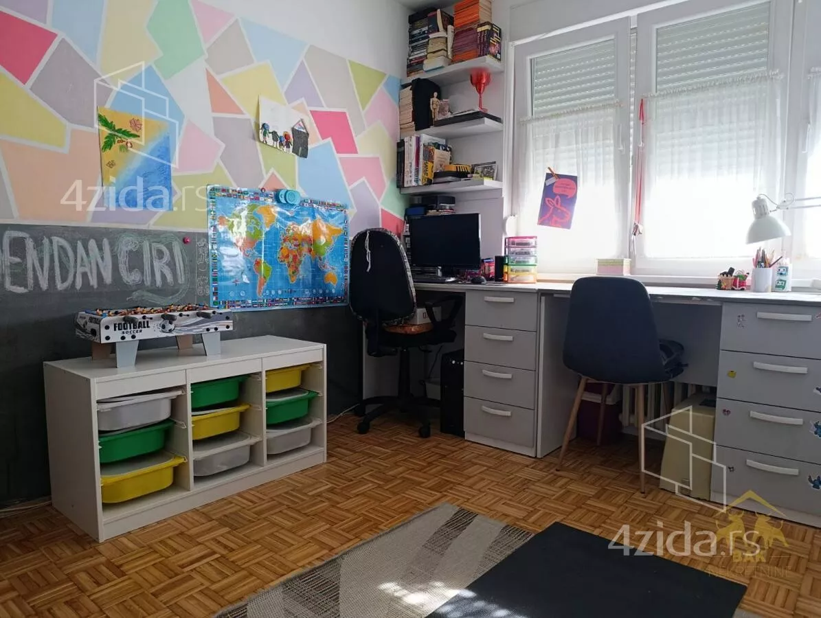 Dvoiposoban stan | 4zida