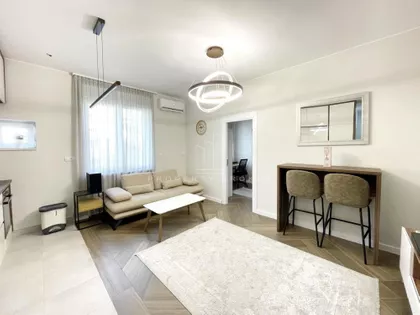 Strahinjića Bana | 4zida.rs