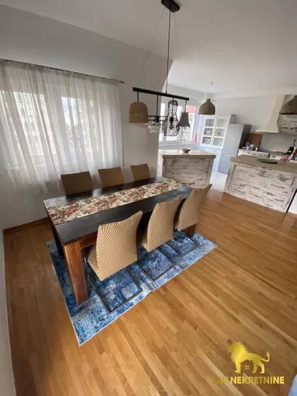 HILANDARSKA | 4zida.rs