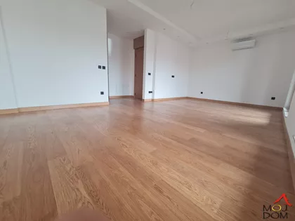 Cara Dušana | 4zida.rs