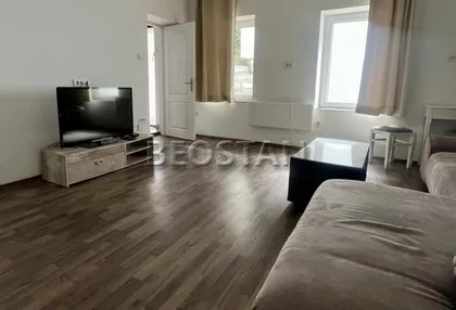 Karađorđeva | 4zida.rs