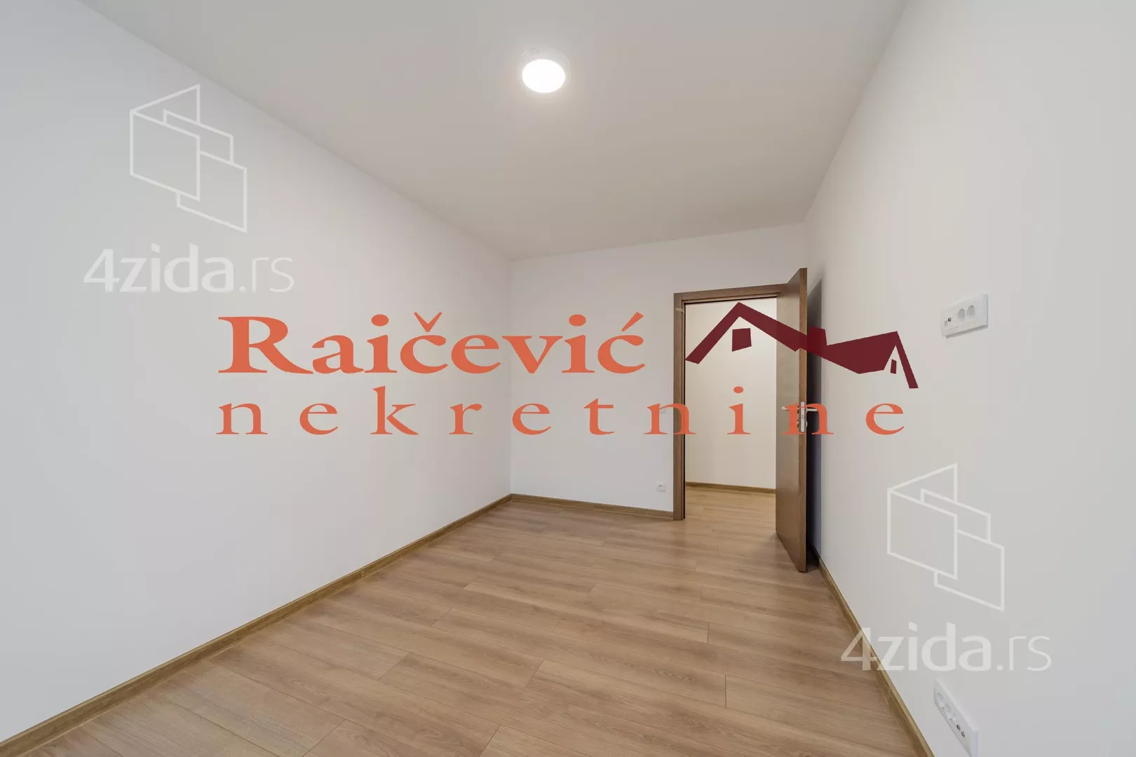 Petosoban stan | 4zida