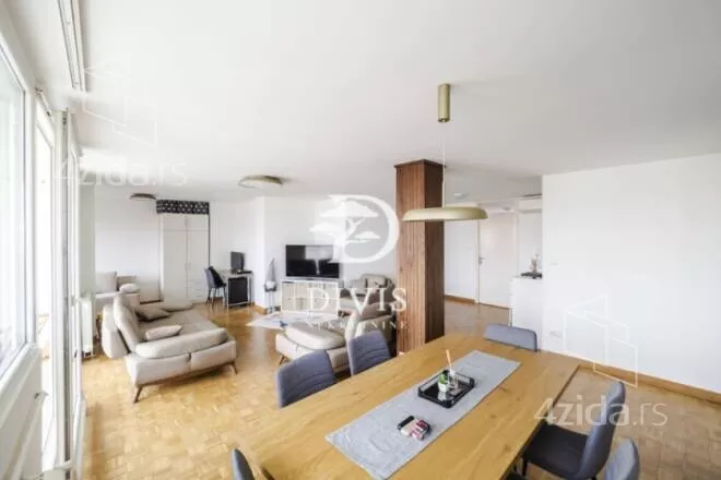 Četvoroiposoban stan | 4zida