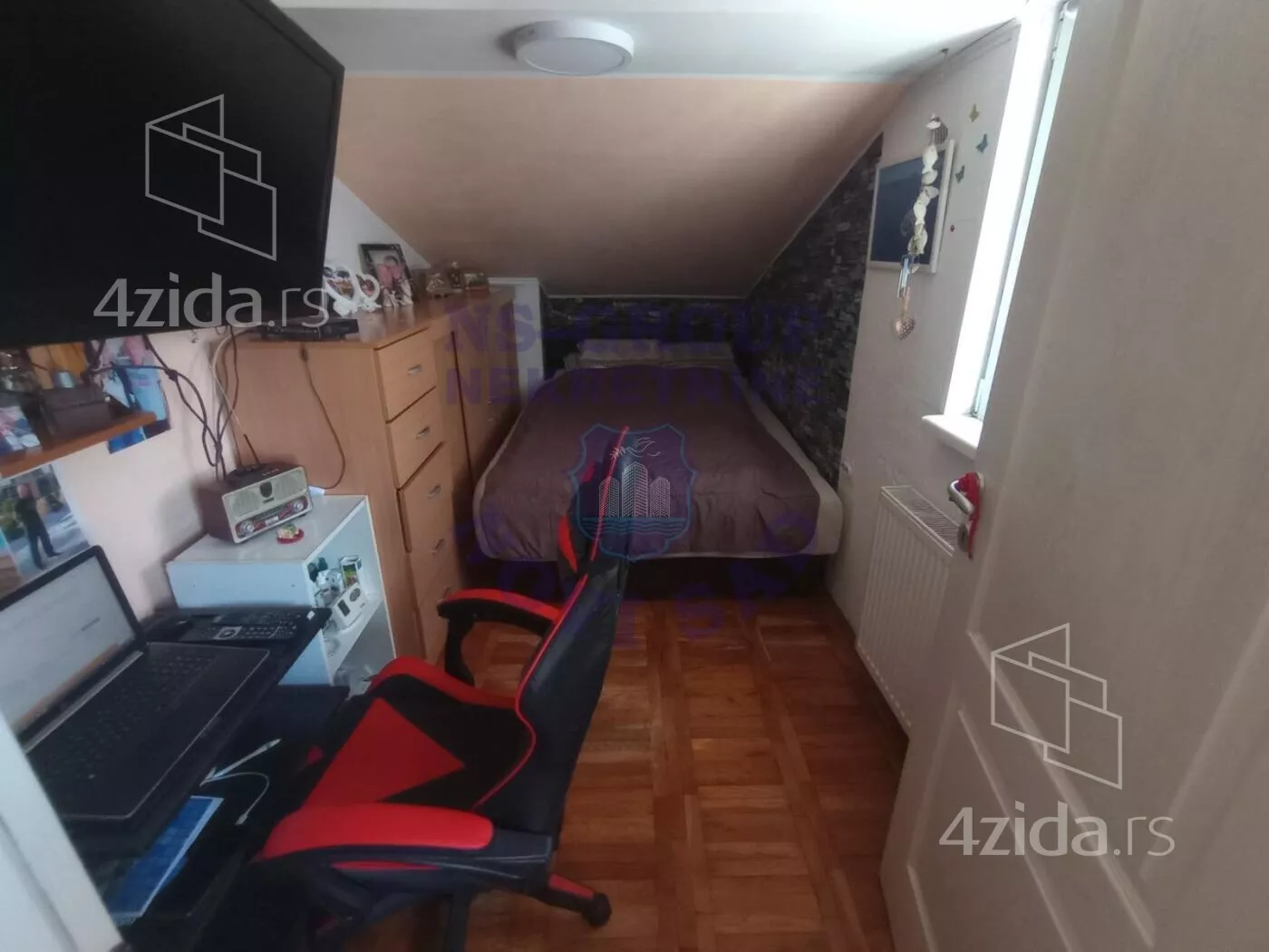 Dvoiposoban stan | 4zida