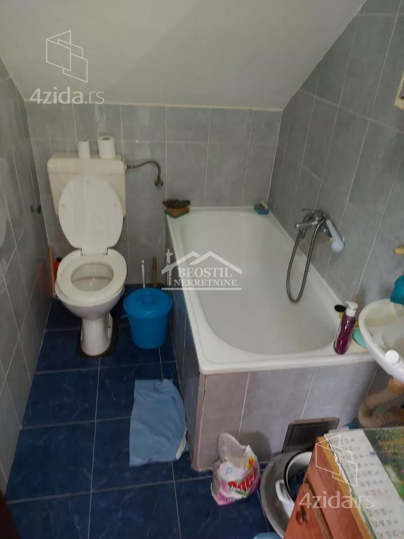 3-etažna kuća | 4zida