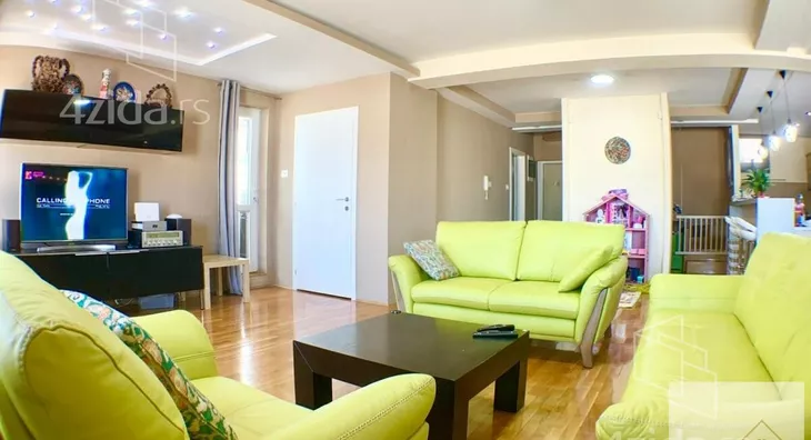 Troiposoban stan | 4zida