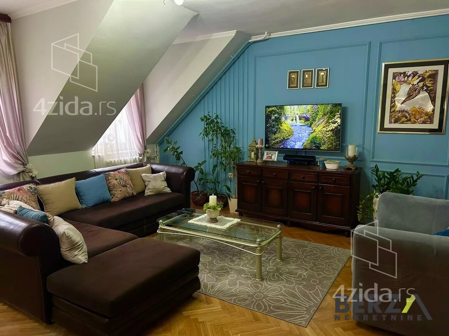 Troiposoban stan | 4zida