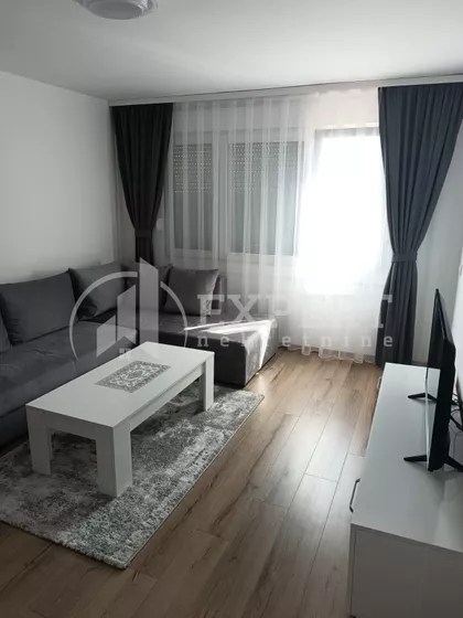 Sremska | 4zida.rs