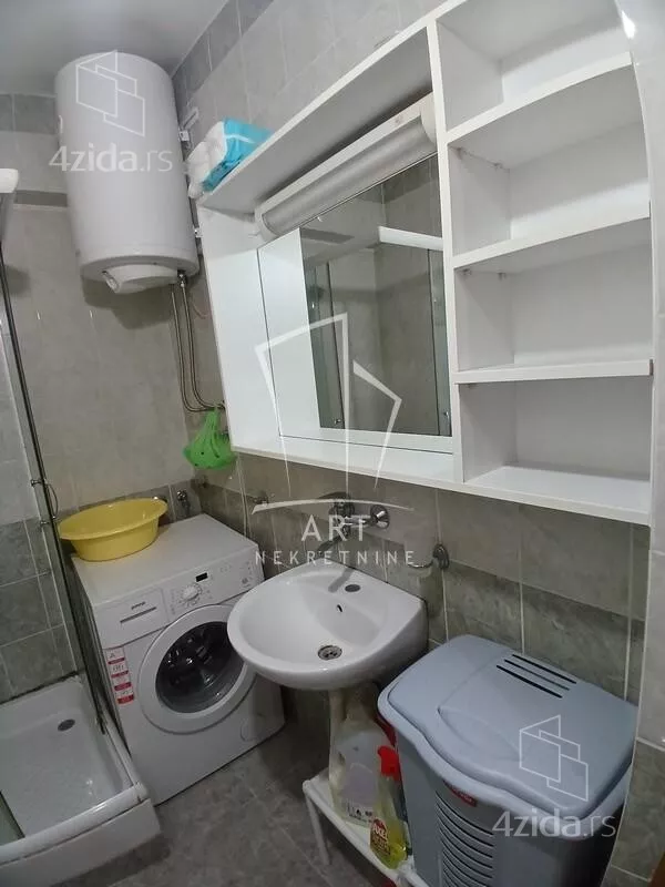 Garsonjera | 4zida