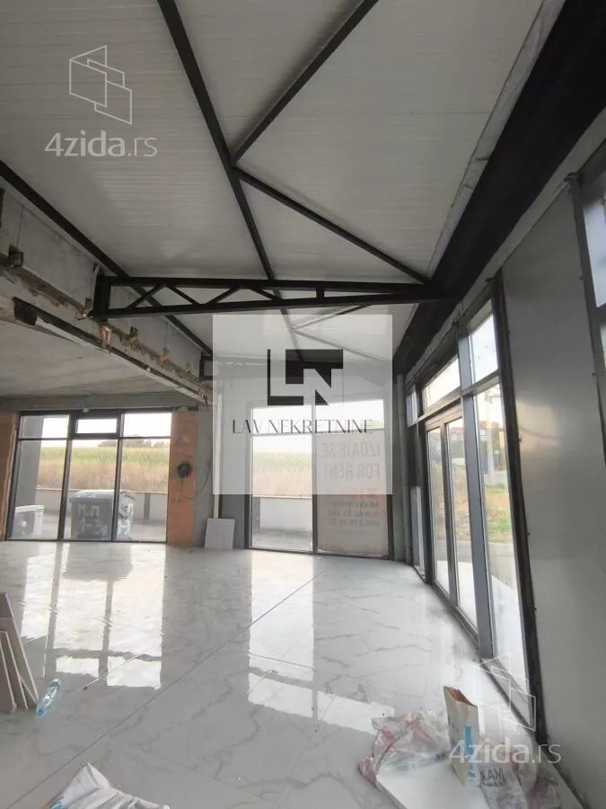 Lokal | 4zida