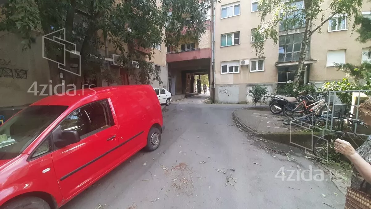 Garaža/Parking | 4zida