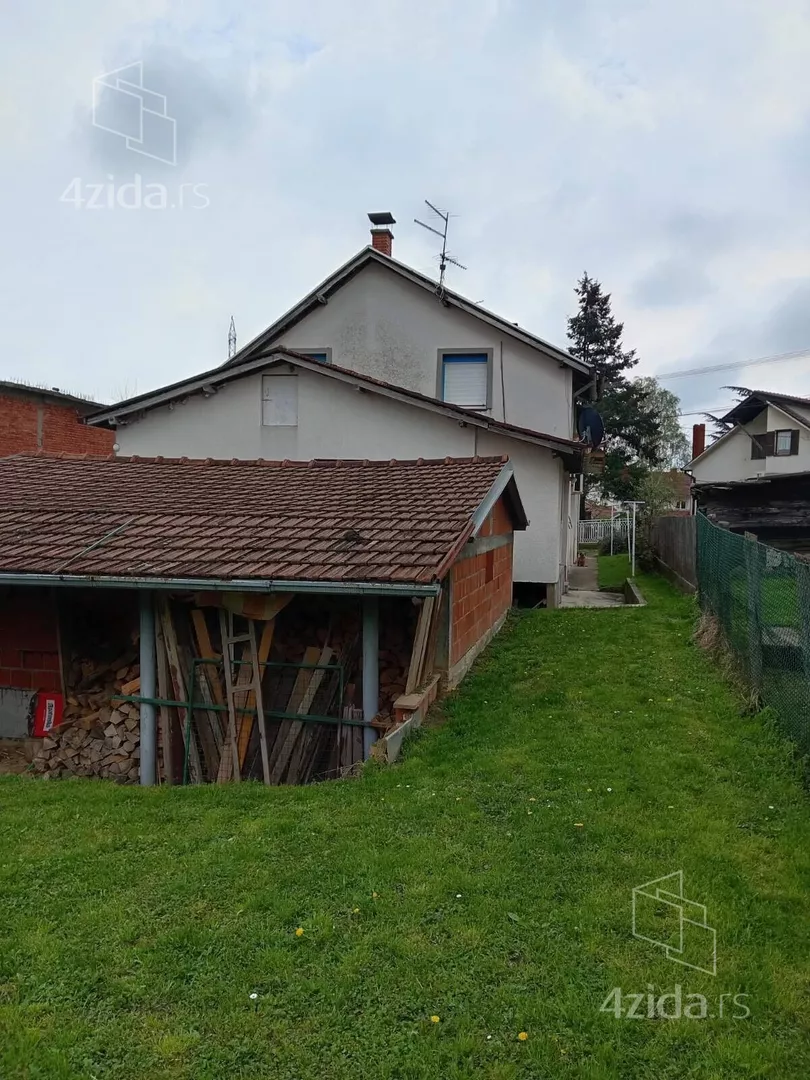 3-etažna kuća | 4zida