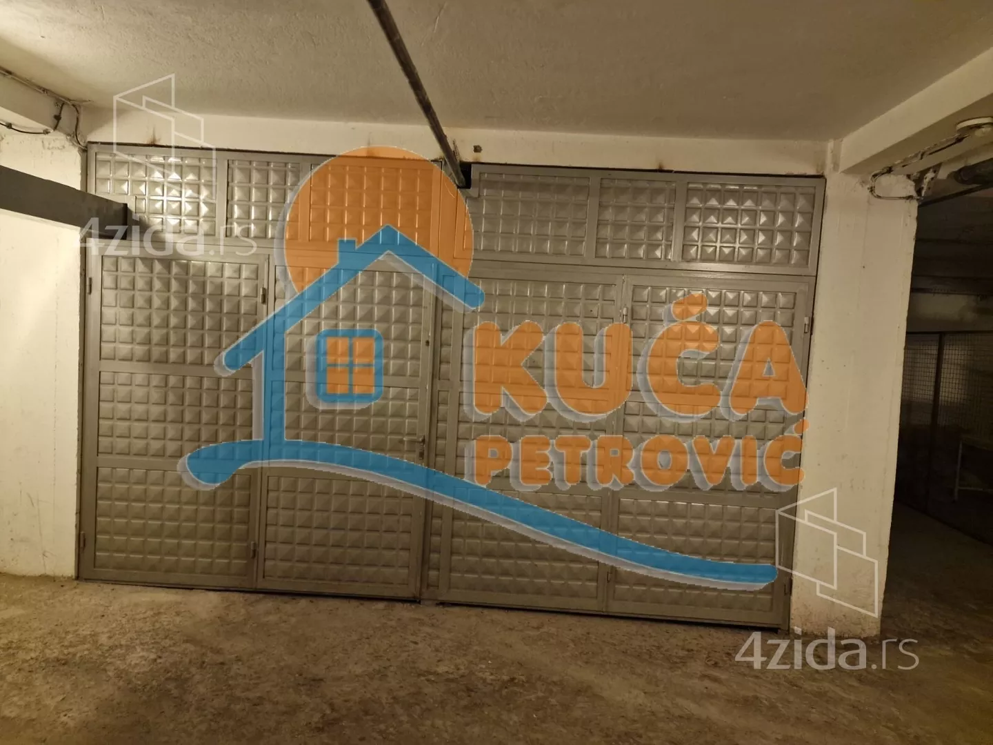 Garaža | 4zida