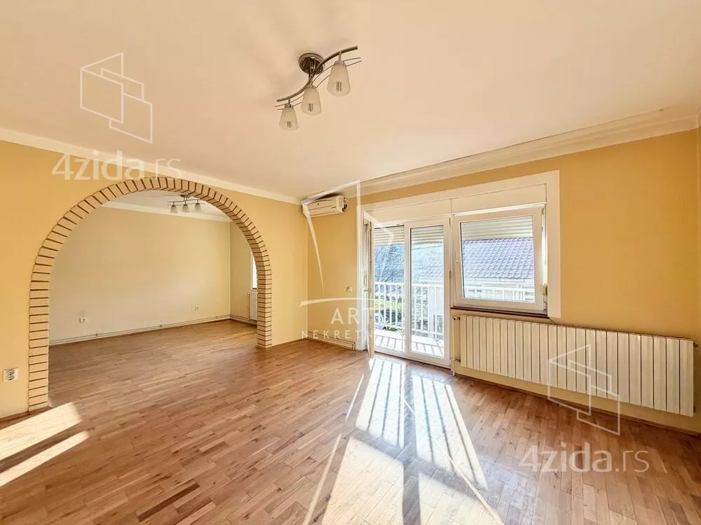 4-etažna kuća | 4zida