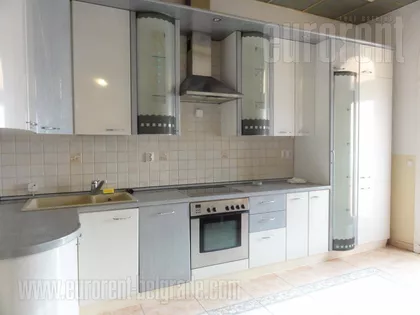 BITEF TEATAR | 4zida.rs