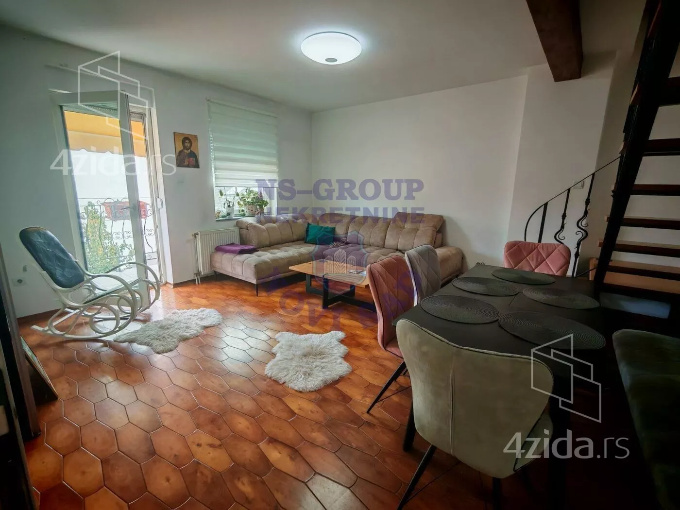 Petosoban stan | 4zida