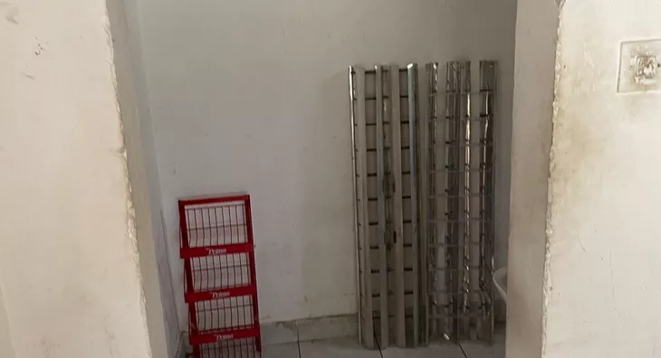 Lokal | 4zida