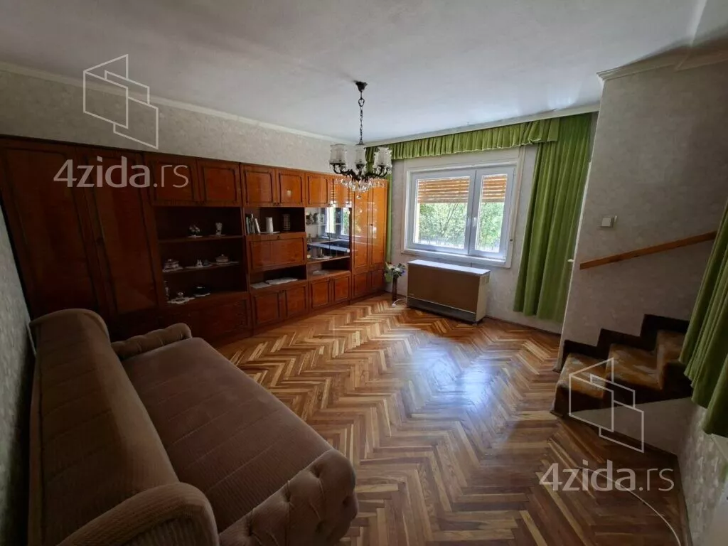3-etažna kuća | 4zida