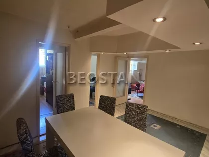 Kolumbova | 4zida.rs