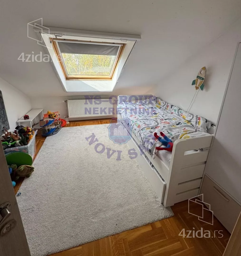 Četvorosoban stan | 4zida