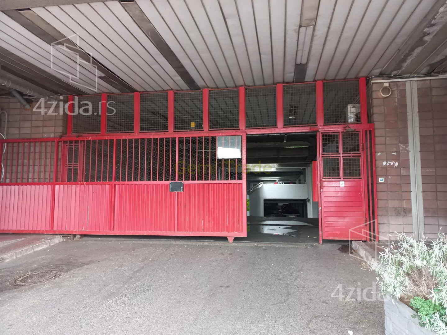 Parking | 4zida