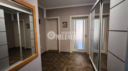 Novi Surčin | 4zida.rs