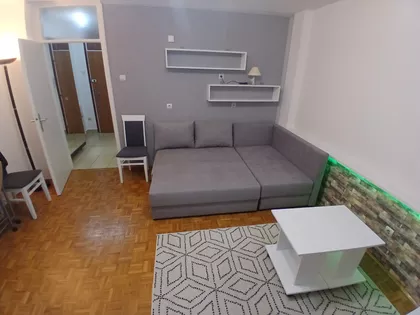 Bulevar Cara Lazara | 4zida.rs
