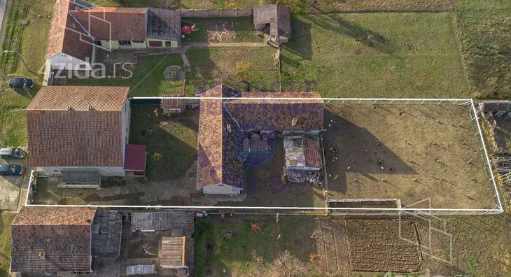 3-etažna kuća | 4zida