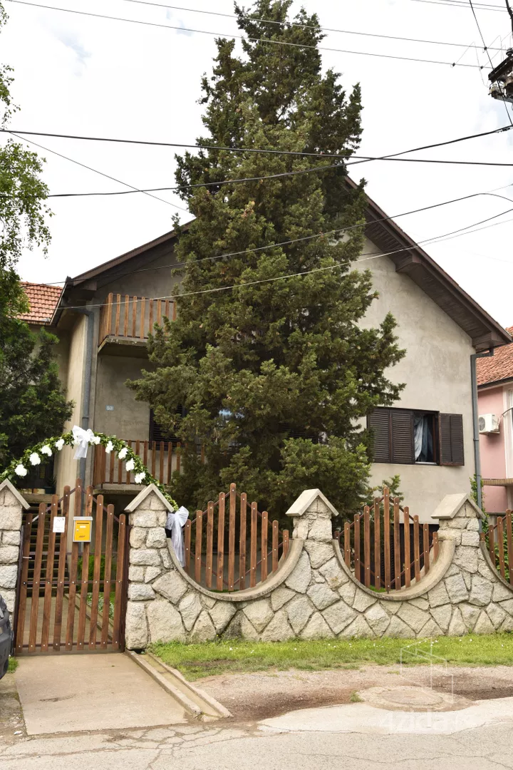 3-etažna kuća | 4zida