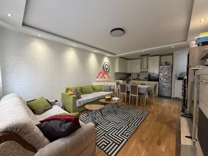 Šumadijska | 4zida.rs