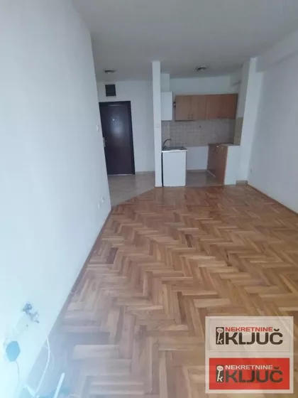 Grbavica | 4zida.rs