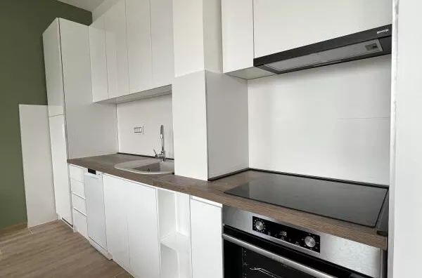 Šestosoban stan | 4zida