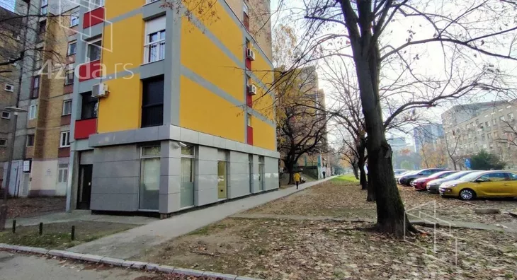 Poslovni prostor | 4zida