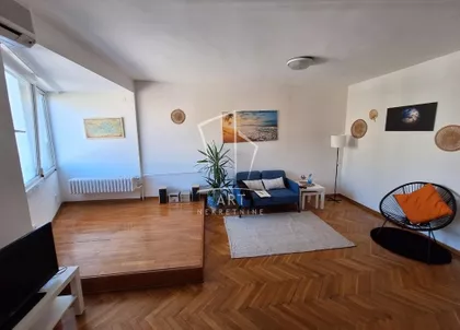 Ustanička | 4zida.rs