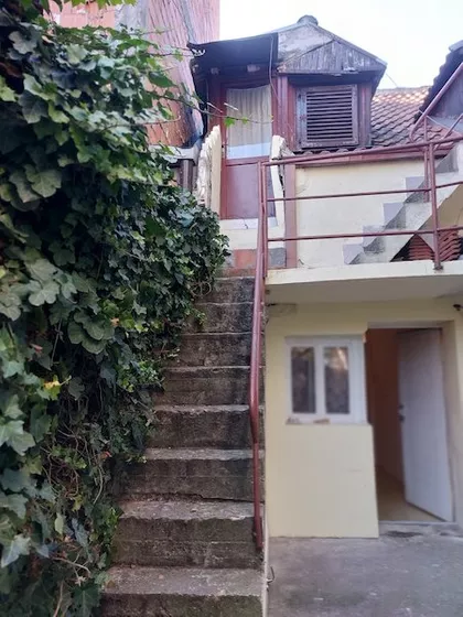 Svetosavska | 4zida.rs