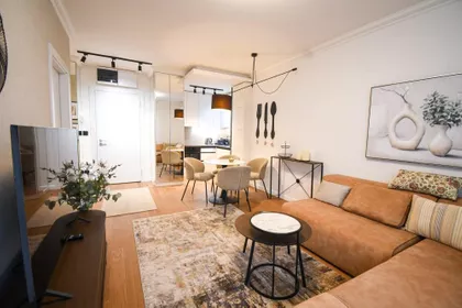 Tome Maksimovića | 4zida.rs