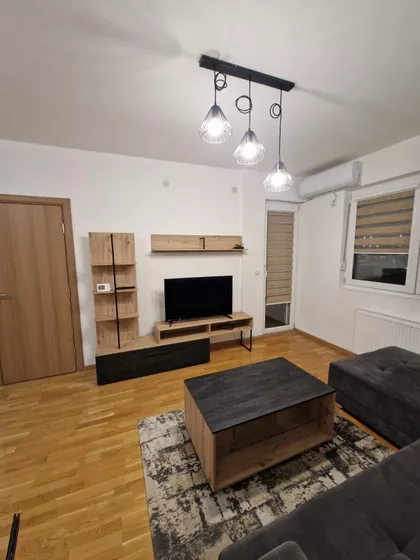 Janisa Janulisa | 4zida.rs