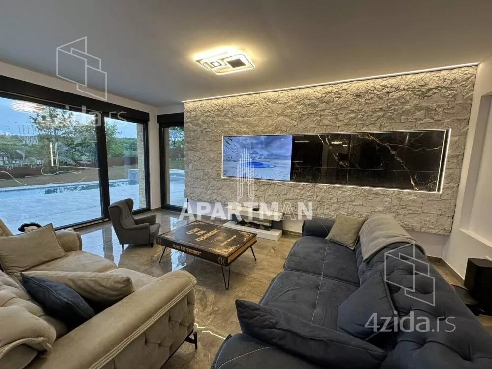 Kuća | 4zida